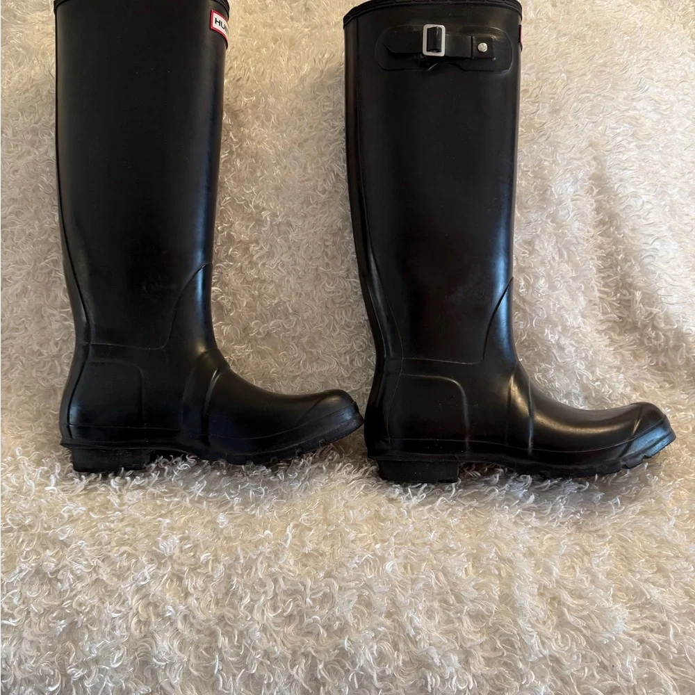 Hunter Black w/ Beige Patterned Interior Boots size 7M Excellent Used Condition - Picture 1 of 8